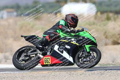 media/Oct-05-2025-CVMA (Sun) [[beeef4f201]]/Race 5-Amateur Supersport Open (Holeshot)/